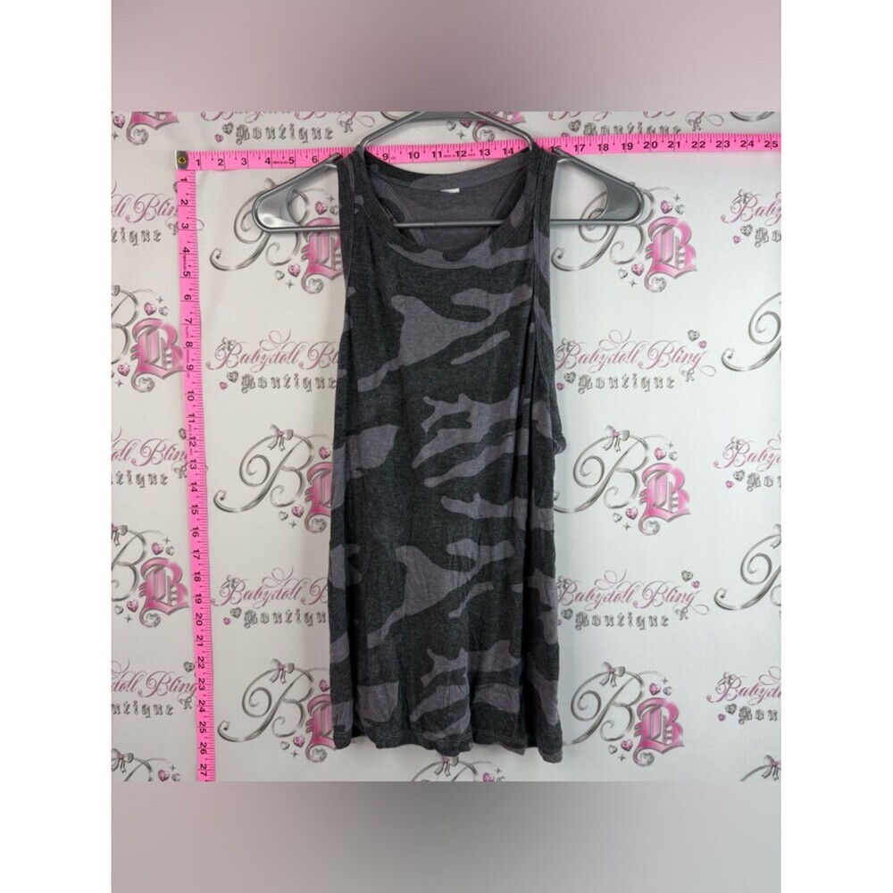 Tank top camouflage, stretchy, comfy, black Gray Camo Sleeveless Tank Top
